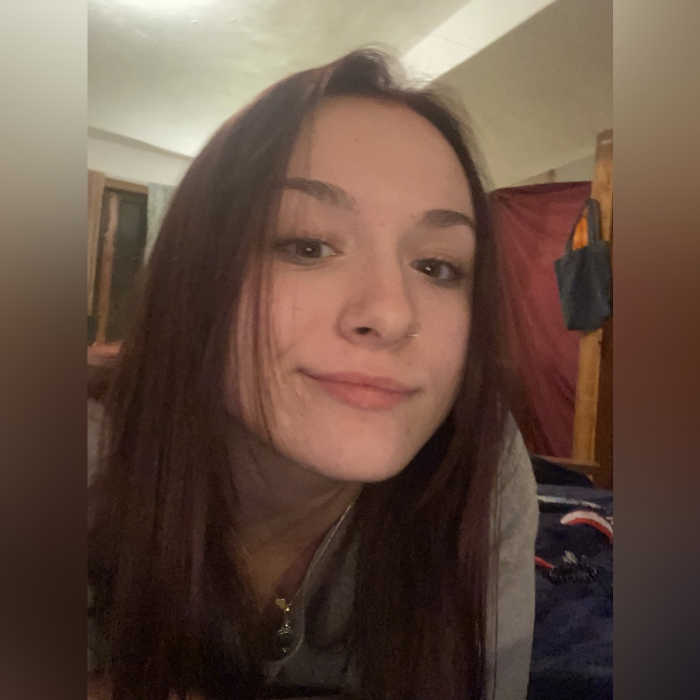 Meet your Posher, Camee